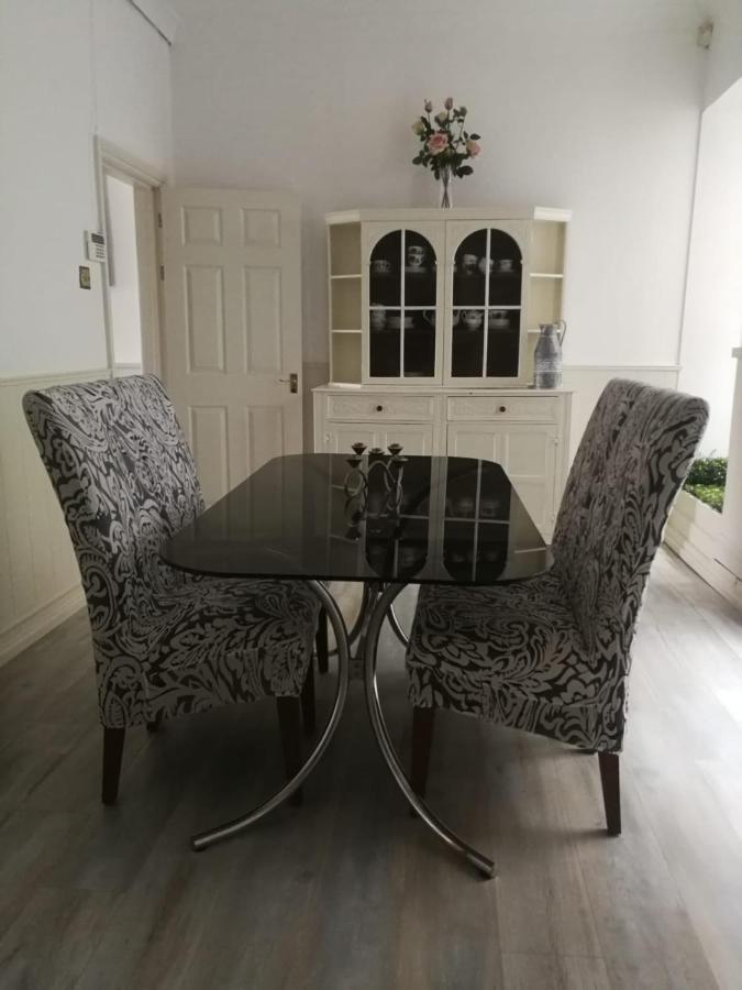 Three Sisters Cottage Торки Экстерьер фото
