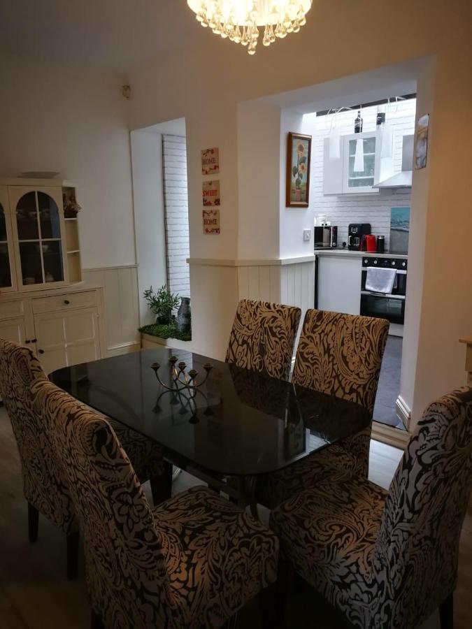 Three Sisters Cottage Торки Экстерьер фото