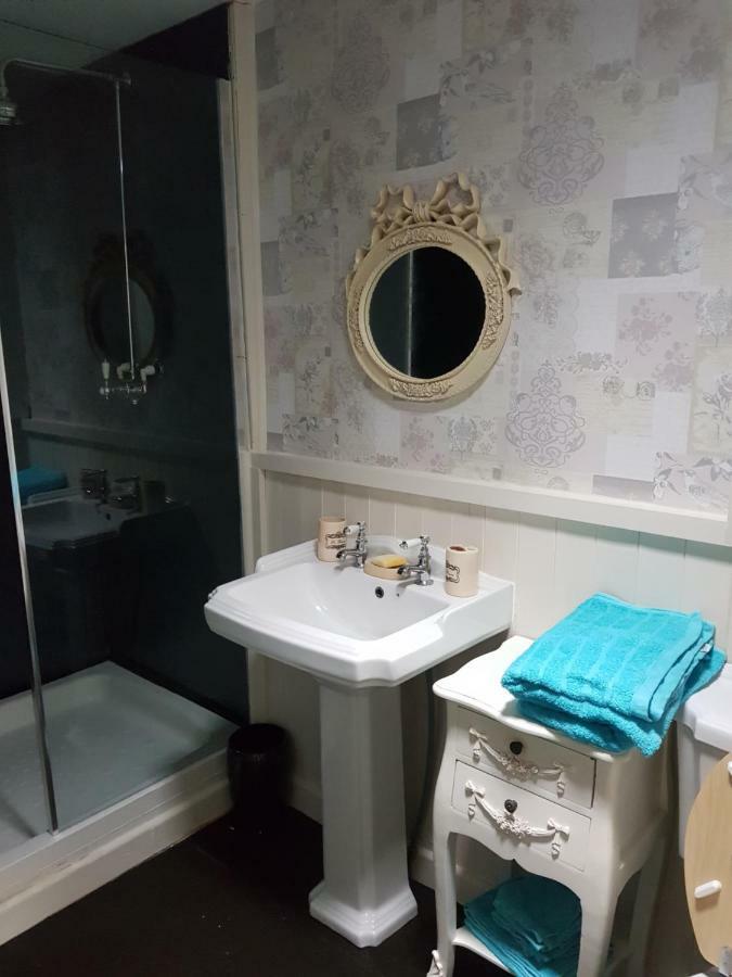 Three Sisters Cottage Торки Экстерьер фото